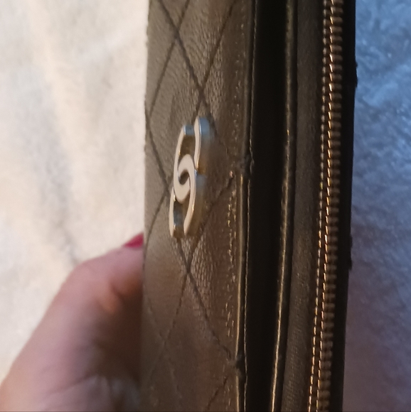 Chanel caviar leather large black zip around wallet 100%authentic - Picture 7 of 8